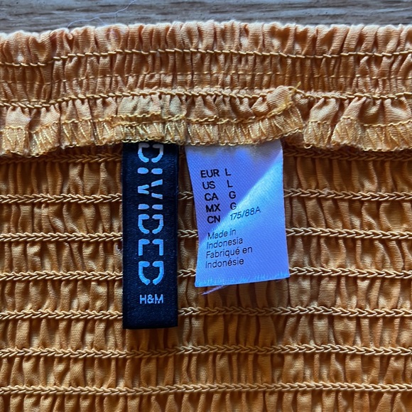 Crop top - Picture 2 of 2